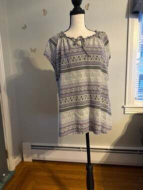 Croft & Barrow Petite PXL Short Sleeve Ruffle Tie Neck Floral Geometric Blouse